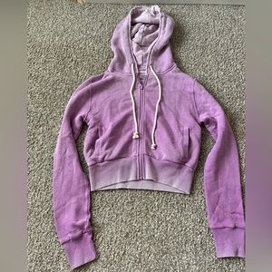 NWT SUPER SOFT AE cropped zip-up hoodie!